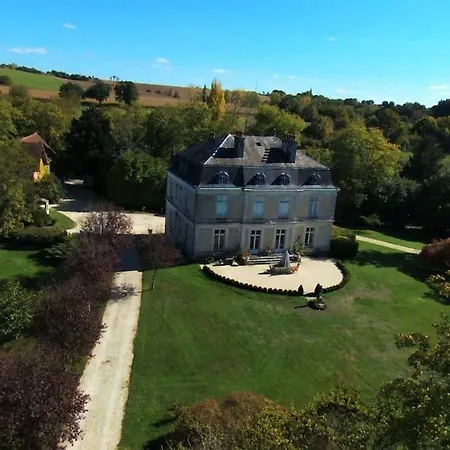 3 Bedroom In The Grounds Of A Chateau Ferienhaus Saint-Paul-Lizonne