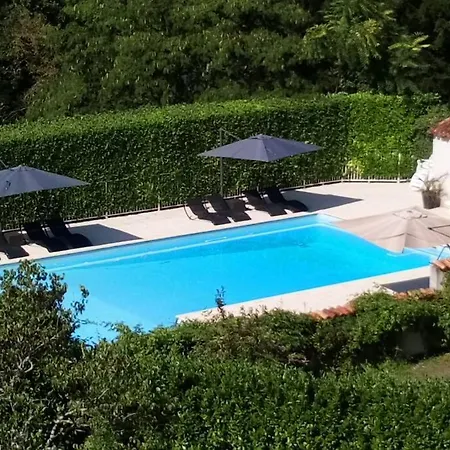 3 Bedroom In The Grounds Of A Chateau Saint-Paul-Lizonne