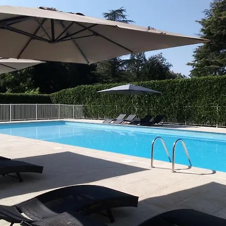 Ferienhaus 3 Bedroom In The Grounds Of A Chateau