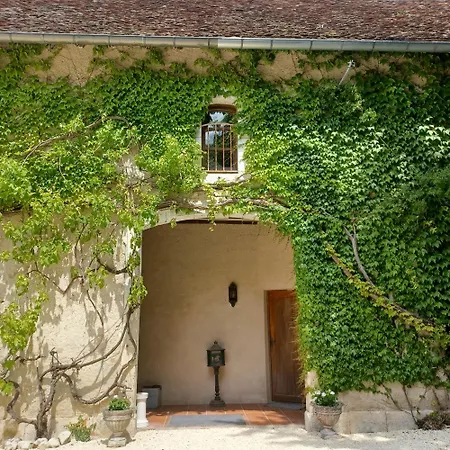 3 Bedroom In The Grounds Of A Chateau *