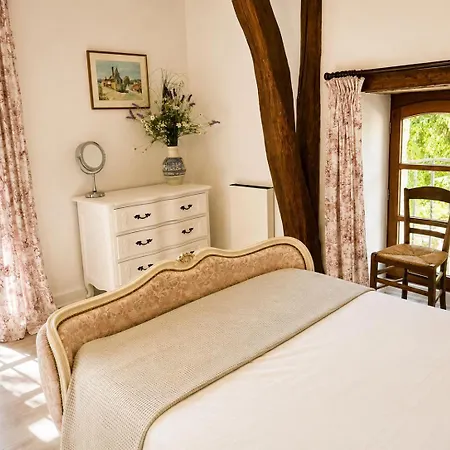 3 Bedroom In The Grounds Of A Chateau Ferienhaus