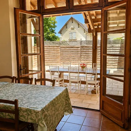 Ferienhaus 3 Bedroom In The Grounds Of A Chateau